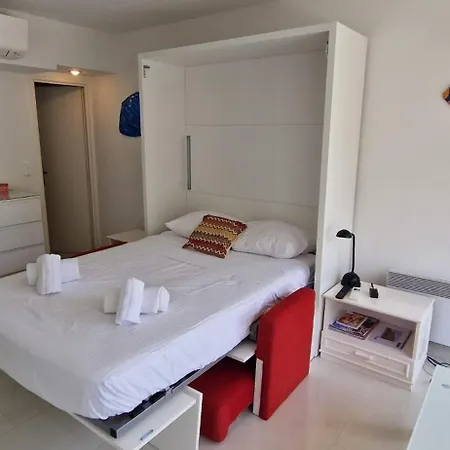 Apartment Charming Studio With Pool In Tropez Saint-Tropez